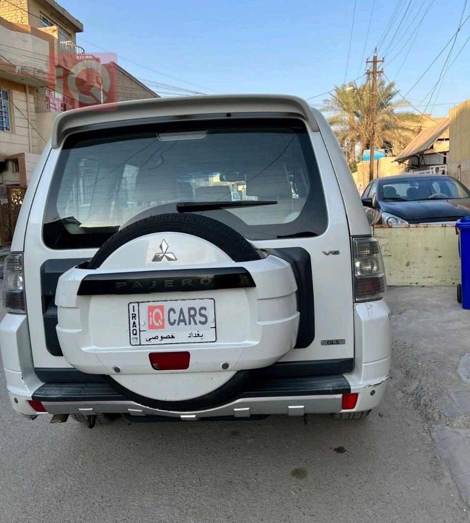 ميتسوبيشي باجيرو